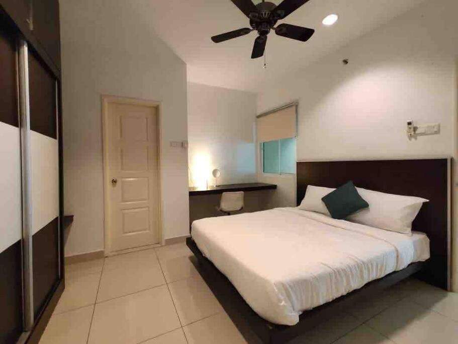 Luxury Seaview Penang Homestay @ Mansion One Gurney Pulau Pinang 조지타운 외부 사진